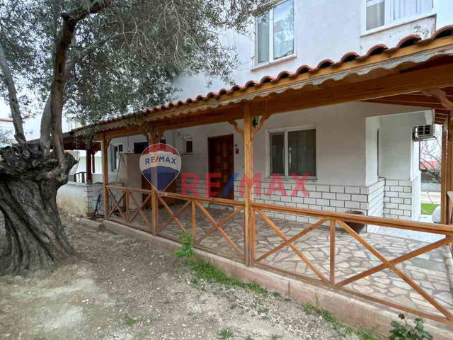 PELITKÖY'DE SATILIK VILLA