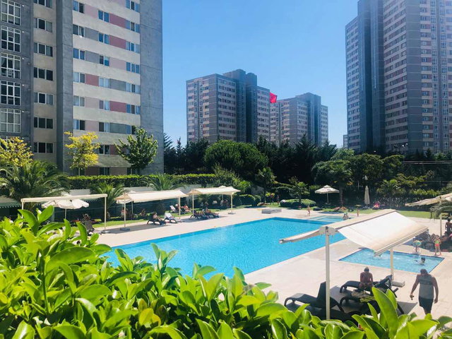 RE/MAX ABC M.SELÇUK KALAY AĞAOĞLU MY WORLD EQUINOX 2+1 EŞYALI 138M2 KİRALIK 24.KAT BATI ATAŞEHİR