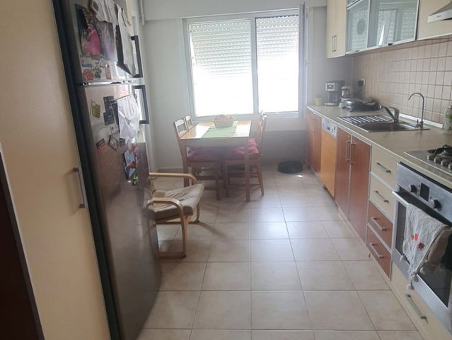 KARTAL YAKUTLAR SITESI'NDE DENIZ MANZARALI GENIŞ 3+1