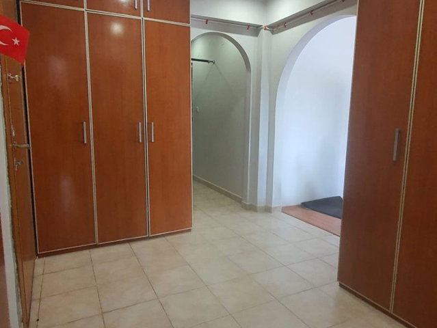 KARTAL YAKUTLAR SITESI'NDE DENIZ MANZARALI GENIŞ 3+1