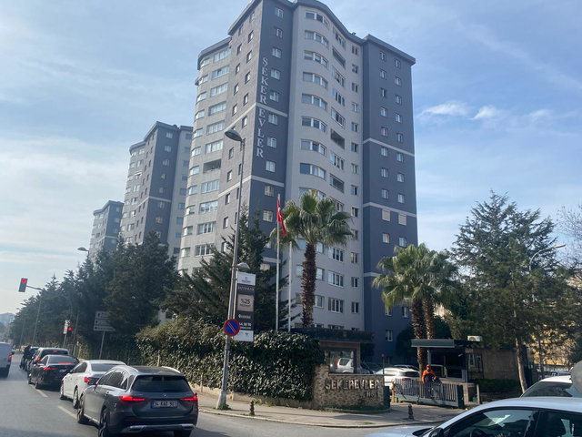 ATAŞEHIR İÇERENKÖY ŞEKEREVLER SITESINDE 3+1 SATILIK DAIRE