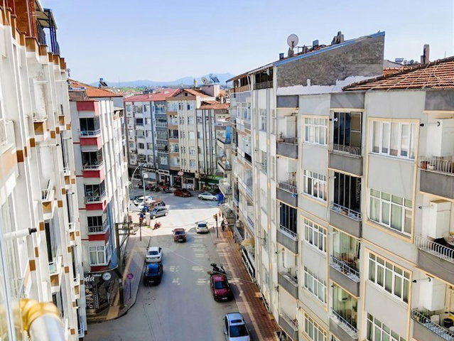 REMAX PARK ÖMER OCAK' DAN SATILIK DUBLEX EV