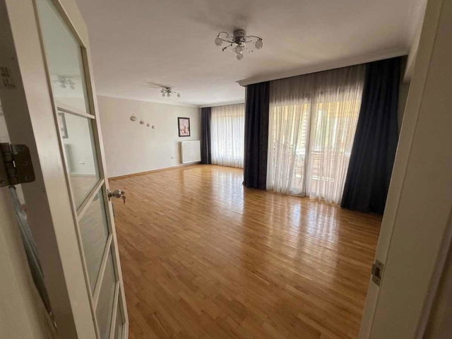 PARK CADDESİ ÜZERİNDE 4+1 KİRALIK DAİRE