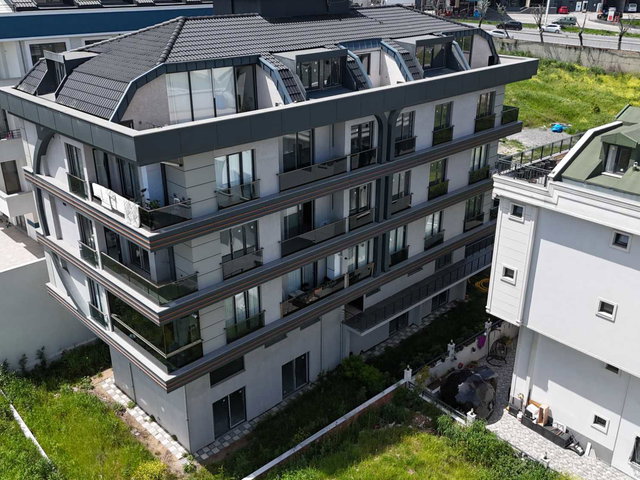 BEYLİKDÜZÜ KAVAKLI SIFIR 2+1 DAİRE