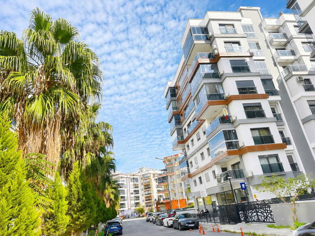 İZMIR MAVİŞEHİR'DE KİRALIK 2+1 DAİRE