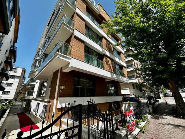 ÇANKAYA EMEK’TE YENİ ASANSÖRLÜ FULL YAPILI K.OTOPARKLI 4+1