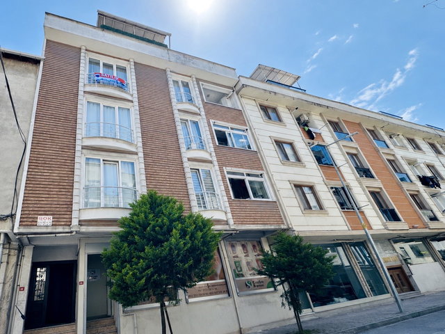 BAĞCILAR 15 TEMMUZ MAHALLESİ’NDE SATILIK GENİŞ 5+2 DUBLEKS
