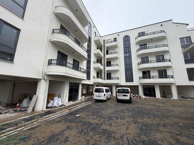 KARTEPE KENT MEYDANI MY WORLD-2 SİTESİ 3+1 ARAKAT SATILIK DAİRE