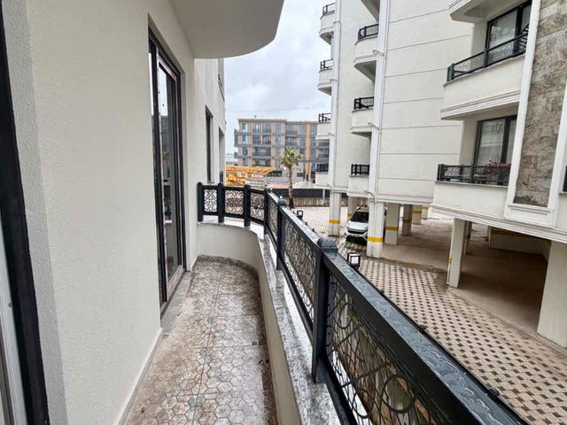 KARTEPE KENT MEYDANI MY WORLD-2 SİTESİ 3+1 ARAKAT SATILIK DAİRE