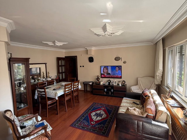FLORYA ŞENLIKKÖY HAVACILAR SITESI SATILIK 2+1 FIRSAT DAIRE