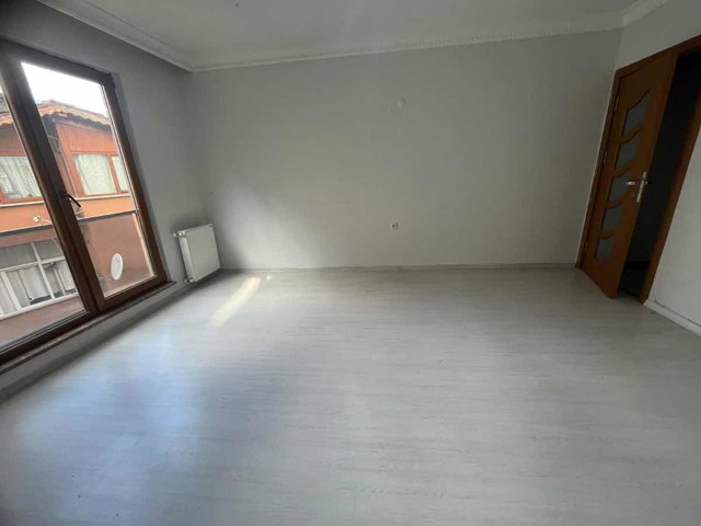 REMAX GALA KAĞITHANE GÜRSEL MAHALLESİNDE  2+1 SATILIK DAİRE