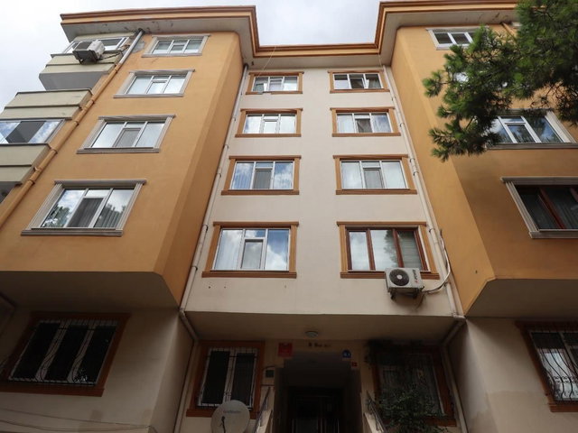ALEMDAĞ YANYOL CADDESİ’NDE SİTE İÇİNDE ARA KAT 3+1