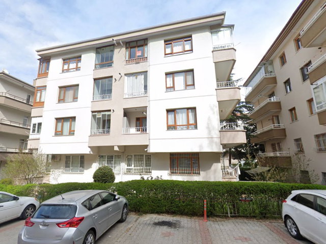 ÖVEÇLER 1312 CAD ÜZERİ, GÜNEY/DOĞU CEPHE, ARA KAT, 3+1 KİRALIK DAİRE (BOŞ)