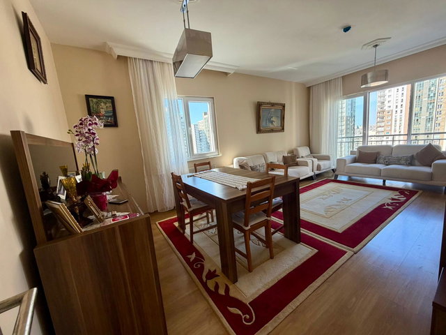 REMAX KAYA'DAN İNNOVİA 2'DE HAVUZ MANZARALI KÖŞE 3+1 DAİRE