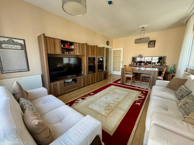REMAX KAYA'DAN İNNOVİA 2'DE HAVUZ MANZARALI KÖŞE 3+1 DAİRE