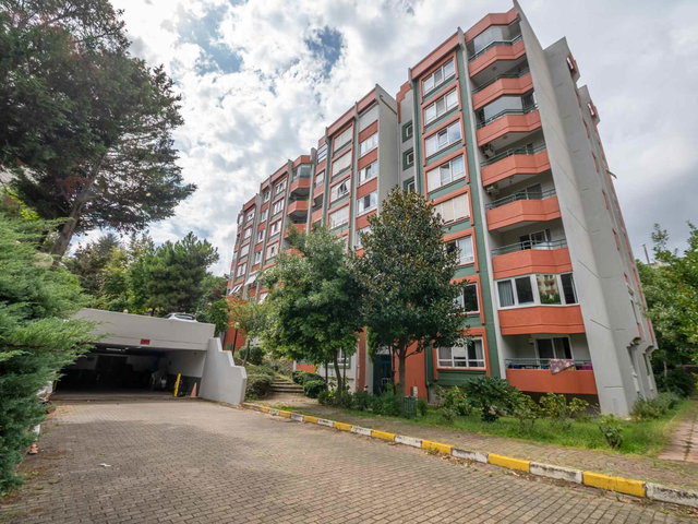 ATAŞEHİR AKASYA 1 SİTESİNDE EŞYALI BOŞ BALKONLU 1+1 KİRALIK DAİRE