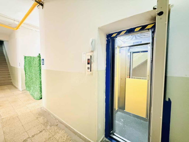 METRO VE ATA DURAĞI YAKINI ARAKAT ADANSÖRLÜ 3+1 SATILIK DAİRE