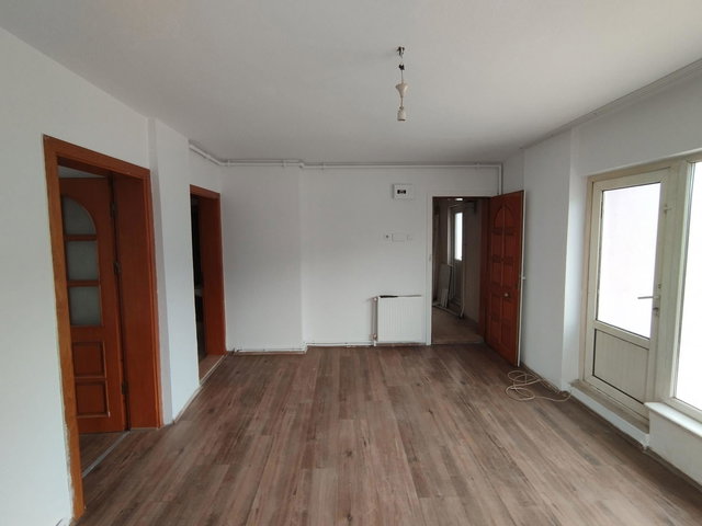 REMAX BEYAZ KÜPLÜPINAR MAHALLESINDE KIRALIK 1+1 DAIRE