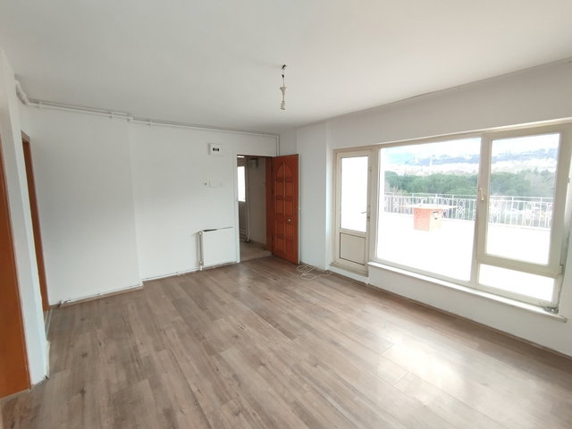 REMAX BEYAZ KÜPLÜPINAR MAHALLESINDE KIRALIK 1+1 DAIRE