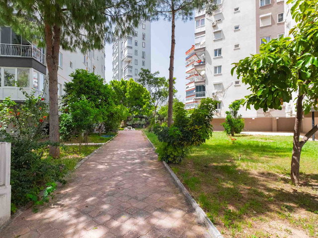 KONYAALTI GÜRSÜ MAHALLESI YASEMIN SITESINDE 2+1 SATILIK DAİRE