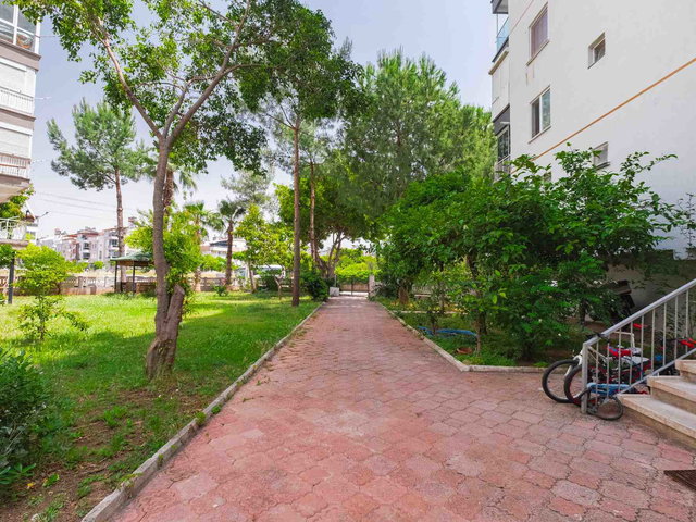 KONYAALTI GÜRSÜ MAHALLESI YASEMIN SITESINDE 2+1 SATILIK DAİRE
