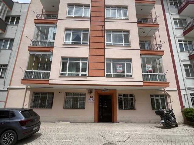 CEBECİ DE MILLET BAHÇESI YAKINI UYGUN FİYATLI 2+1 SATILIK DAİRE