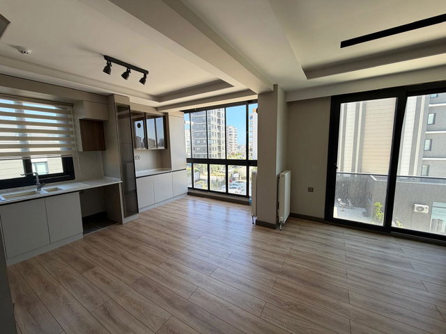 REMAX RİNA'DAN 50.YIL MAH'DE 2+1 DAİRE