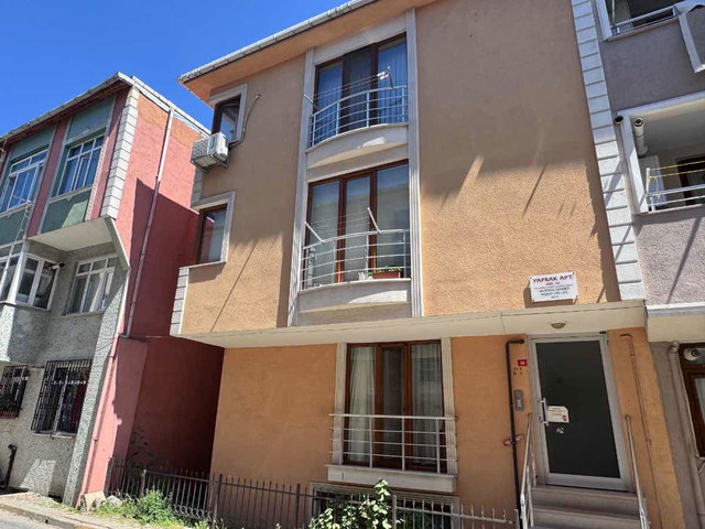 MERKEZİ KONUMDA GENİŞ KULLANIŞLI 3+1 DAİRE