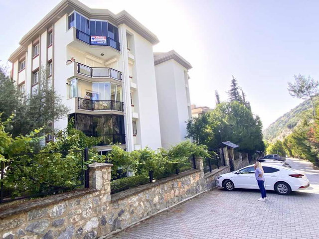 EGE MAHALLESİ’NDE PANORAMİK DENİZ MANZARALI KİRALIK EŞYALI DAİRE
