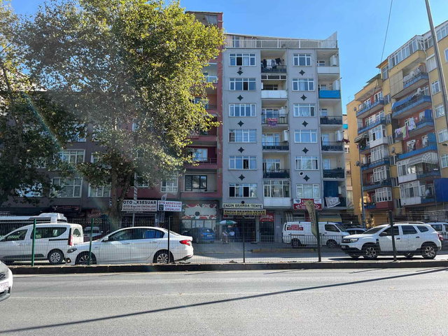 REMAXÇAKRA ÖMER ONAYCI'DAN DONANMA MAH. SATILIK 2+1 ARAKAT DAIRE