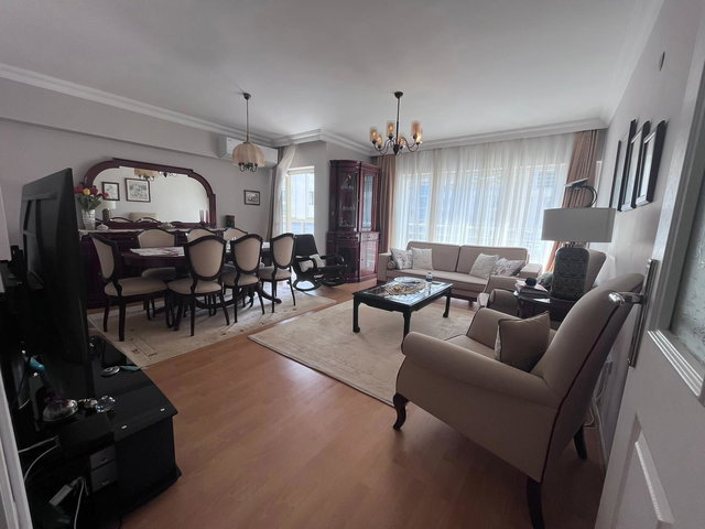 ÇEKMEKÖY TAŞDELEN ÇINAR EVLERI SITESI'NDE SATILIK 3+1 DAIRE