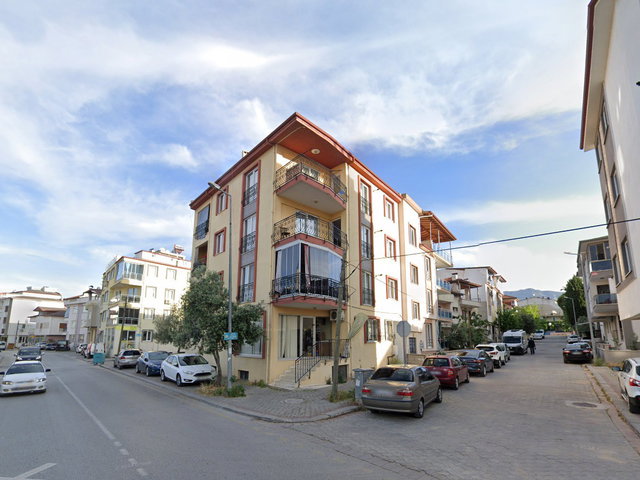 REMAX MODEL DEN KARAMAN MAHALLESINDE 2+1 GENİŞ SATILIK DAİRE