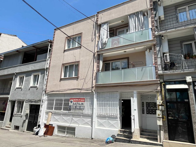 YILDIRIM ESENEVLER MAHALLESİ 1 DÜKKAN 2 DAİRELİ MÜSTAKİL EV