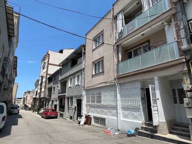 YILDIRIM ESENEVLER MAHALLESİ 1 DÜKKAN 2 DAİRELİ MÜSTAKİL EV