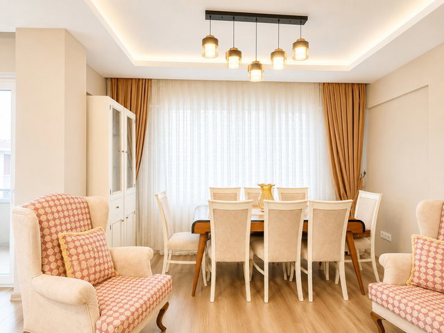 ÜSKÜDAR,DA SİTE İÇERISINDE İÇİ YAPILI 3+1 ARA KAT DAIRE !!!