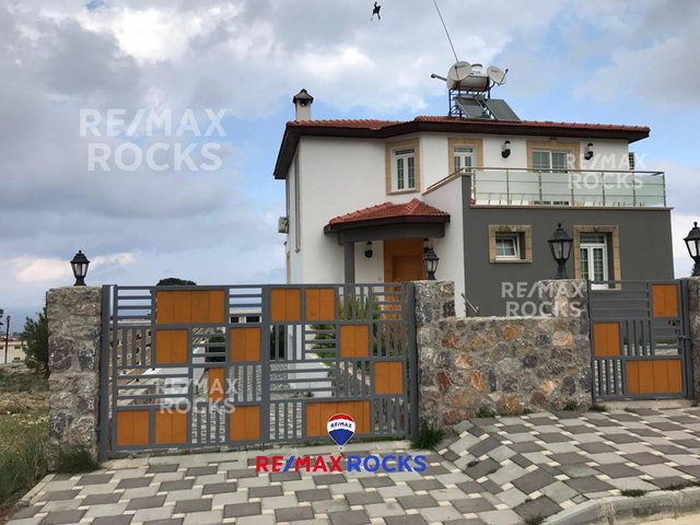 KIRALIK VILLA