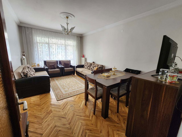 ÇANKAYA DİKMEN HARBİYE MAHALLESİ'NDE MERKEZİ KONUMDA 2+1 SATILIK DAİRE
