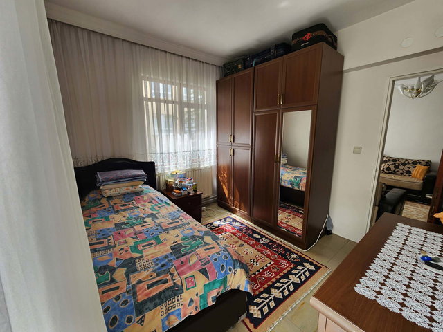 ÇANKAYA DİKMEN HARBİYE MAHALLESİ'NDE MERKEZİ KONUMDA 2+1 SATILIK DAİRE