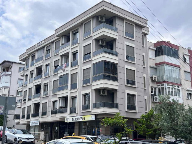 ÜÇYOL METRO'YA VE İZMIR PARK'A KOMŞU, EGEPOL YANI, FERAH 3+1