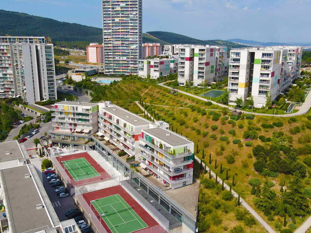 ÖZLEM KILIÇ REMAX- NARCITY ' DE BÜYÜK TİP *AYRI MUTFAKLI* 2+1