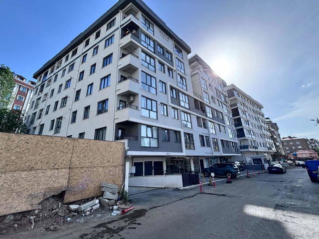 GİRNE MAHALLESİ SIFIR GÜVENLİKLİ SİTE İÇİ KİRALIK 2+1 DAİRE