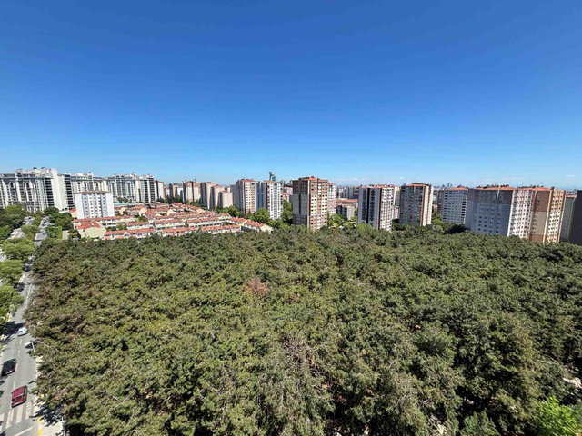 BARIŞ MAHALLESİ ÇAMLIK MANZARALI GENİŞ 3+1 SATILIK DAİRE