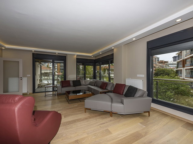 FENERBAHÇE MARİNA 130M2 NET 45M2 SALON BALKON