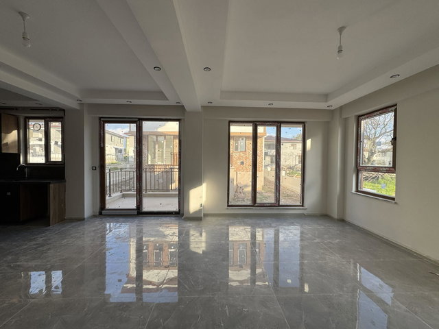 BİGA ŞİRİNTEPE MAHALLESİ KALAFAT YOLU VİLLALAR BÖLGESİNDE MÜSTAKİL TADINDA 4+1 SATILIK VİLLA