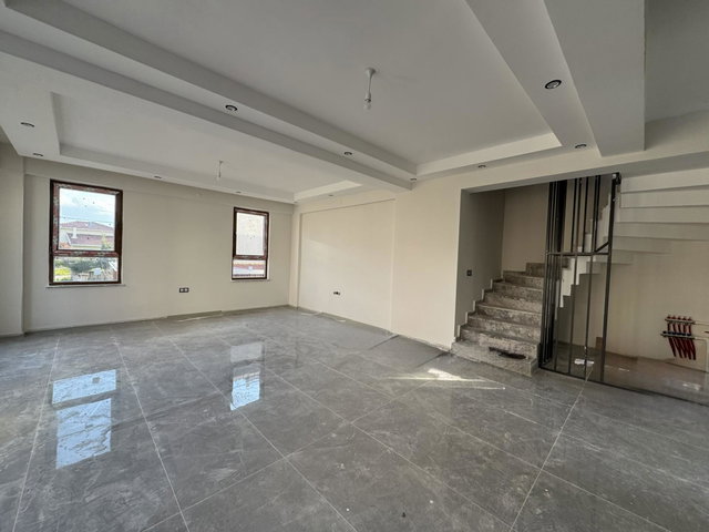 BİGA ŞİRİNTEPE MAHALLESİ KALAFAT YOLU VİLLALAR BÖLGESİNDE MÜSTAKİL TADINDA 4+1 SATILIK VİLLA