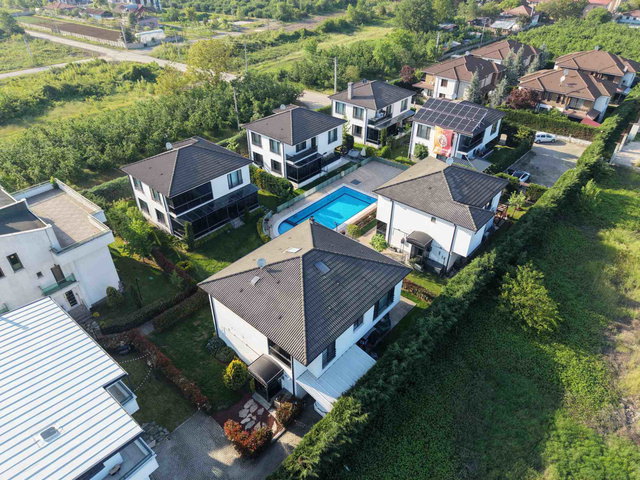DÜZCE İNCI VILLALARI SATILIK 5+1