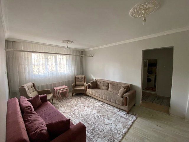 REMAX ARTIS'DEN YENIŞEHIR'DE SATILIK 3+1 BODRUM DAIRE
