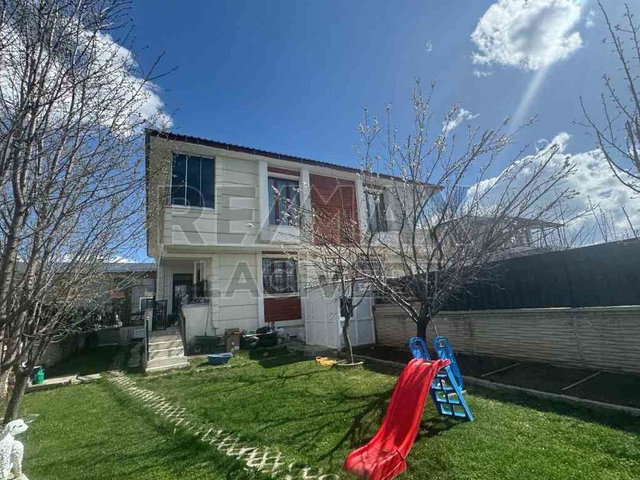 RE/MAX LACIVERT'TEN DADAŞKENT'TE 4+1 MUHTEŞEM VILLA