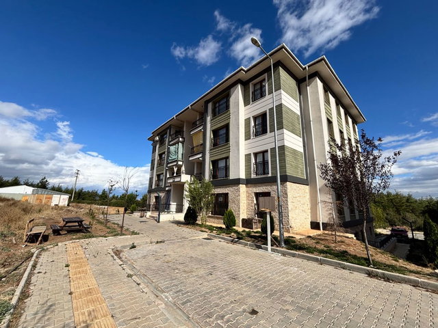 REMAX MODEL DEN HONAZ OVACIK TOKİ KONUTLARİNDA 3+1 SATILIK DAİRE