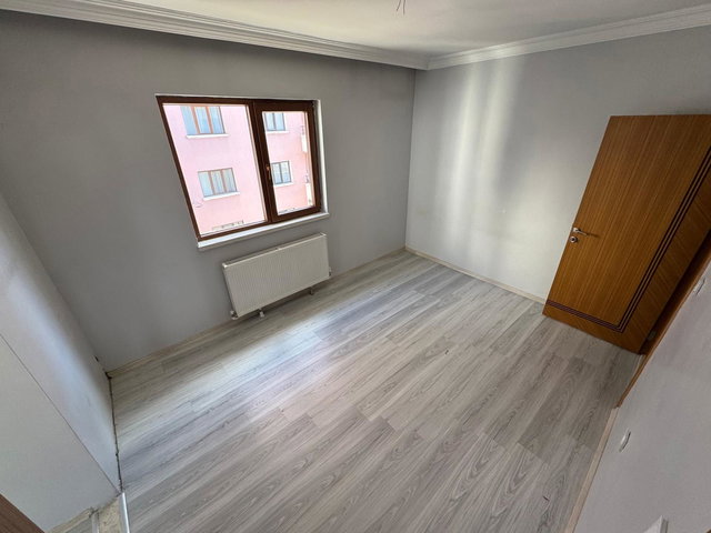 ÇANKAYA ÖVEÇLER'DE SÜPER LOKASYON LÜX YAPILI SATILIK 4+1 DAİRE